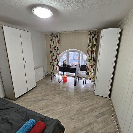 7Dab 0-9 Contactless Self Check-In Apartment Budapest Luaran gambar